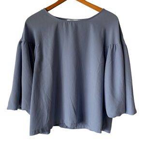 Elizabeth and James Women's Blue Extreme Puff Sleeve Blouse (M)